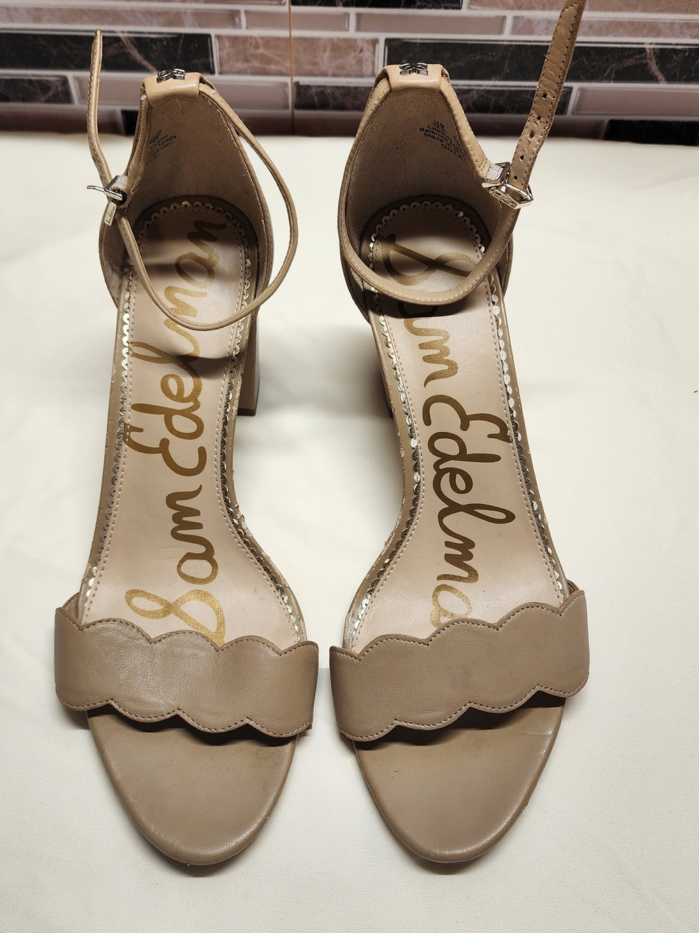Sam Edelman Odila Scalloped Ankle Strap Block Heel Sandal Nude Beige Leather 12